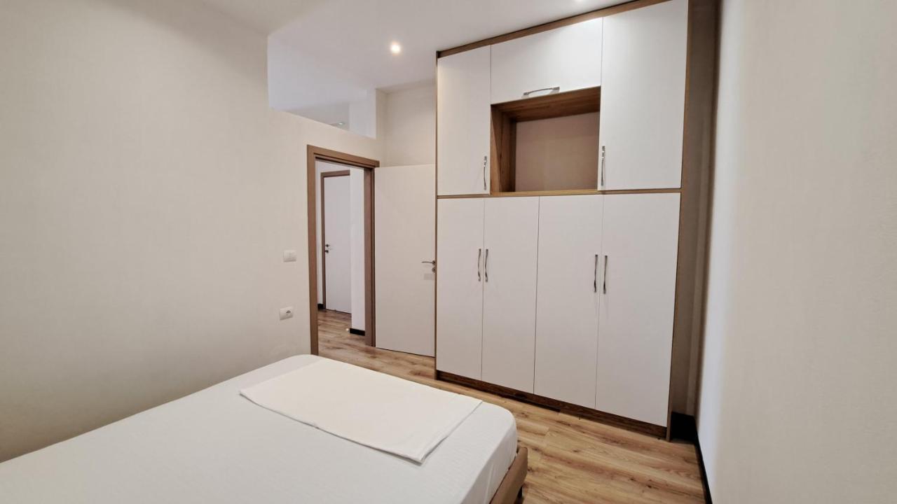 Apartaments Rraku ซารานเดอ ภายนอก รูปภาพ