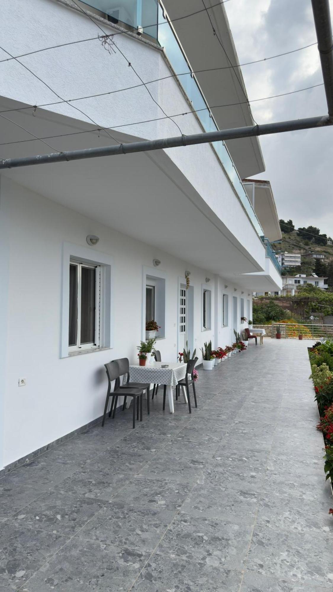 Apartaments Rraku ซารานเดอ ภายนอก รูปภาพ
